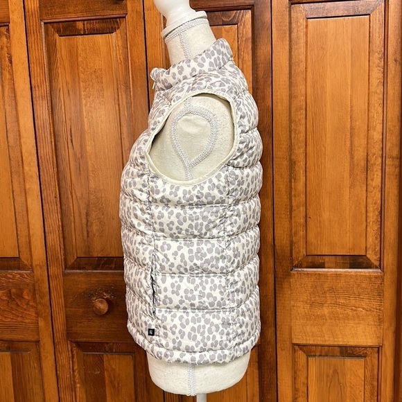 Gap Kids Cold Control Water-resistant Leopard Print Cream/Grey Vest XXL - Picture 3 of 10